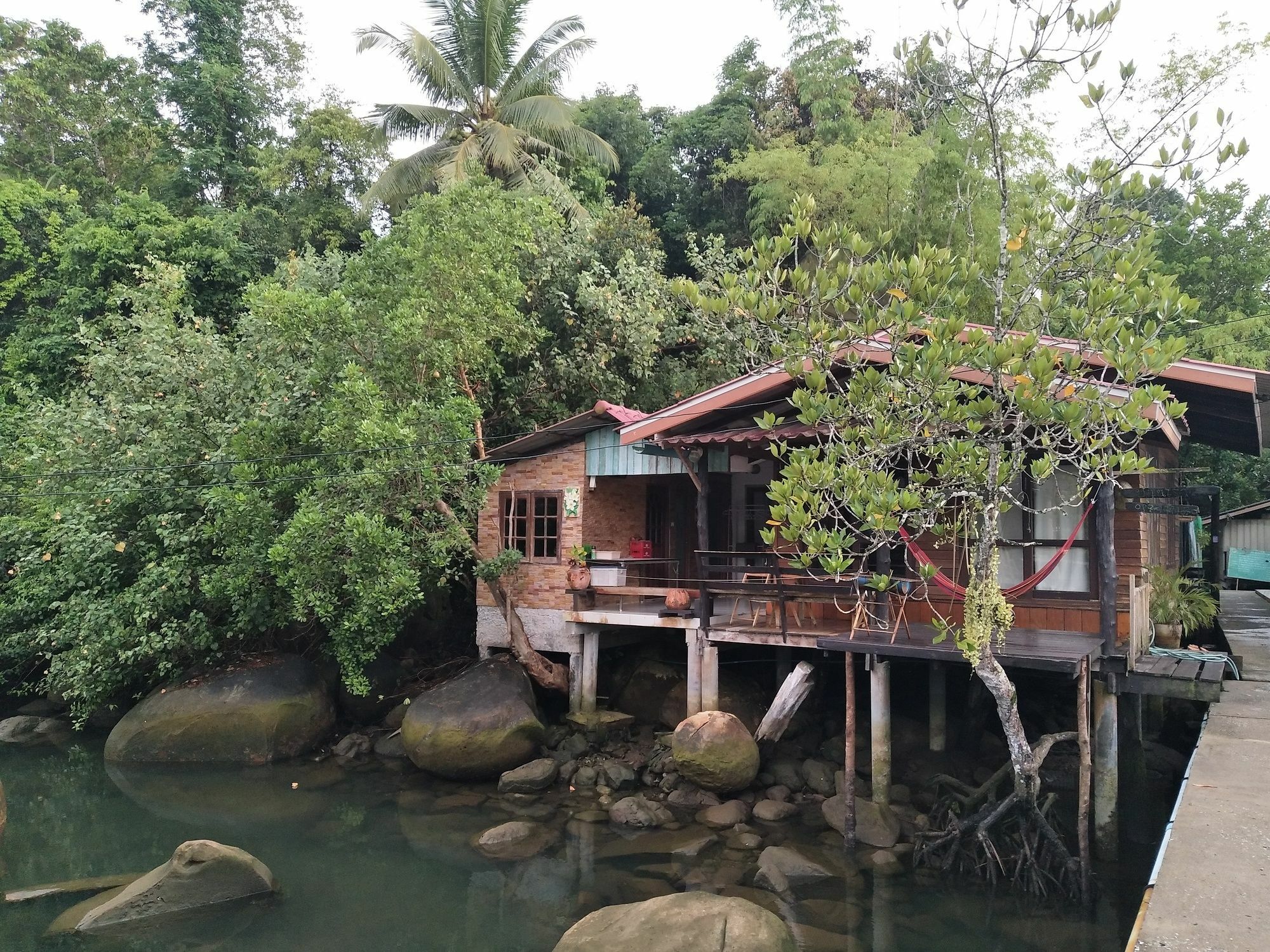 Ban Raw Homestay Ko Kut Екстер'єр фото